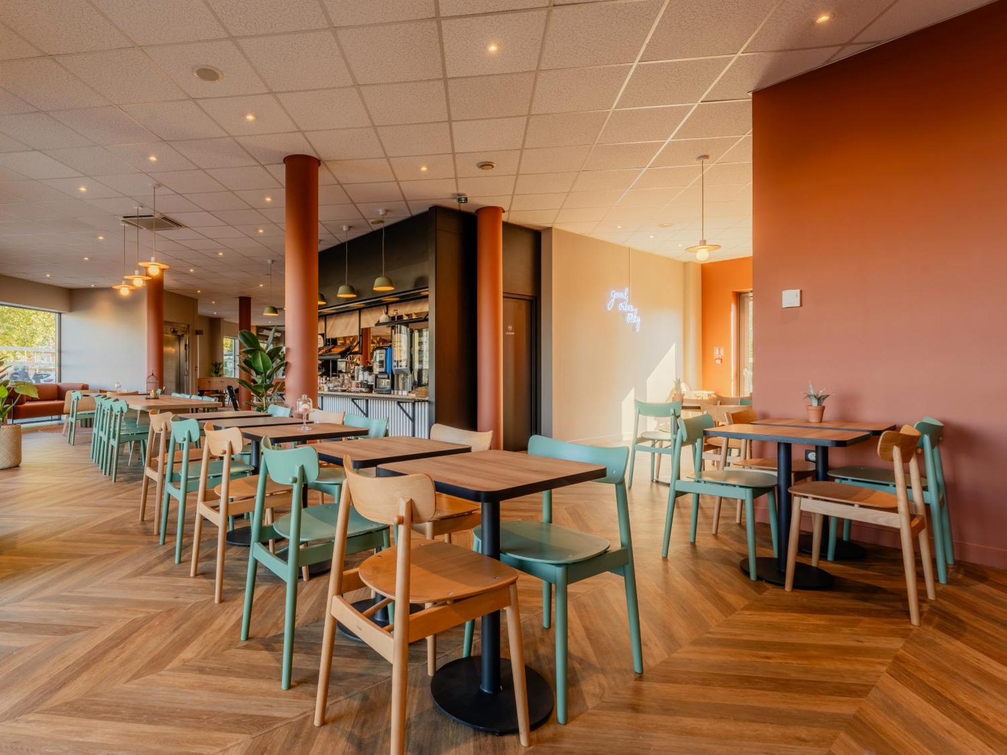 B&B Hotel Maubeuge Gare Exterior photo